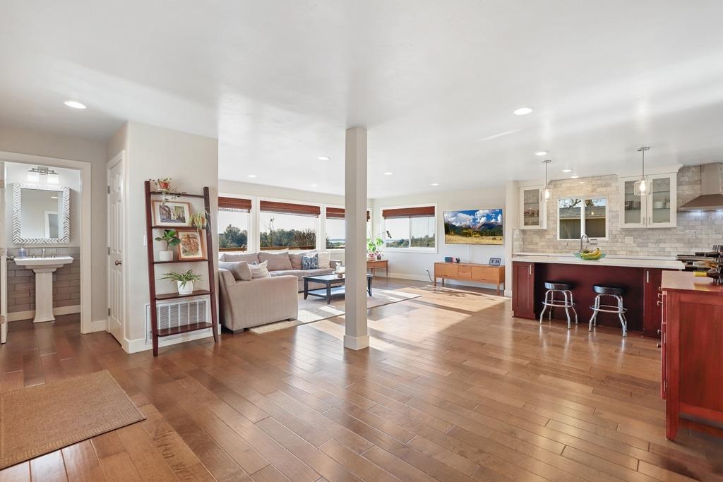 2650 King Richard Drive