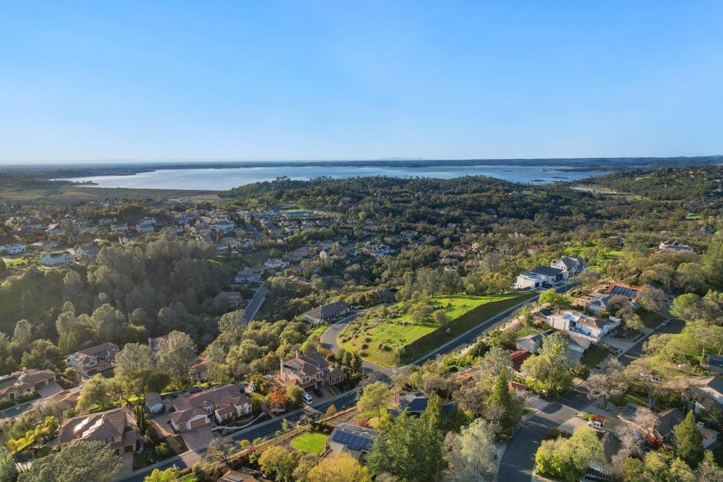 2650 King Richard Drive