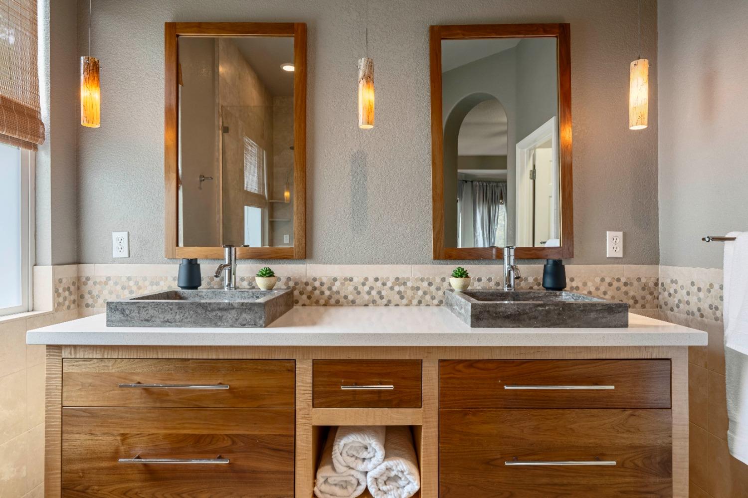 3453 Smokey Mountain Circle