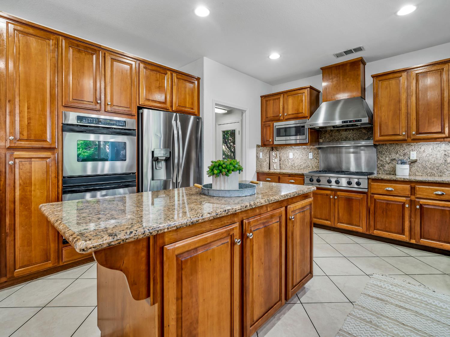 1024 Morning Glory Court