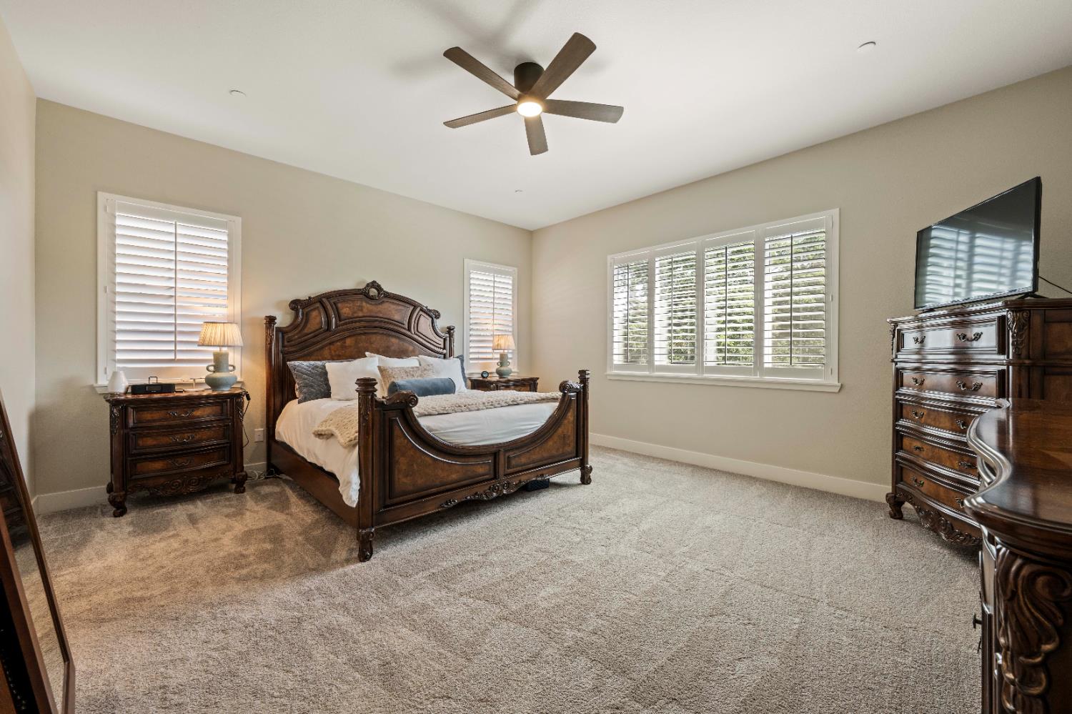 927 Greeley Court