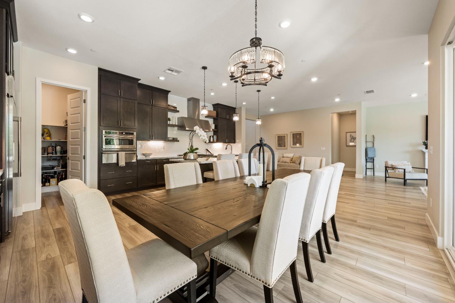 927 Greeley Court