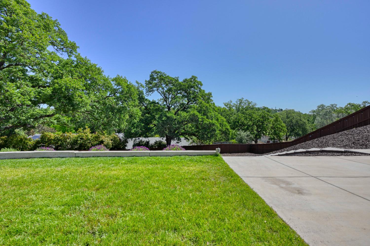 927 Greeley Court