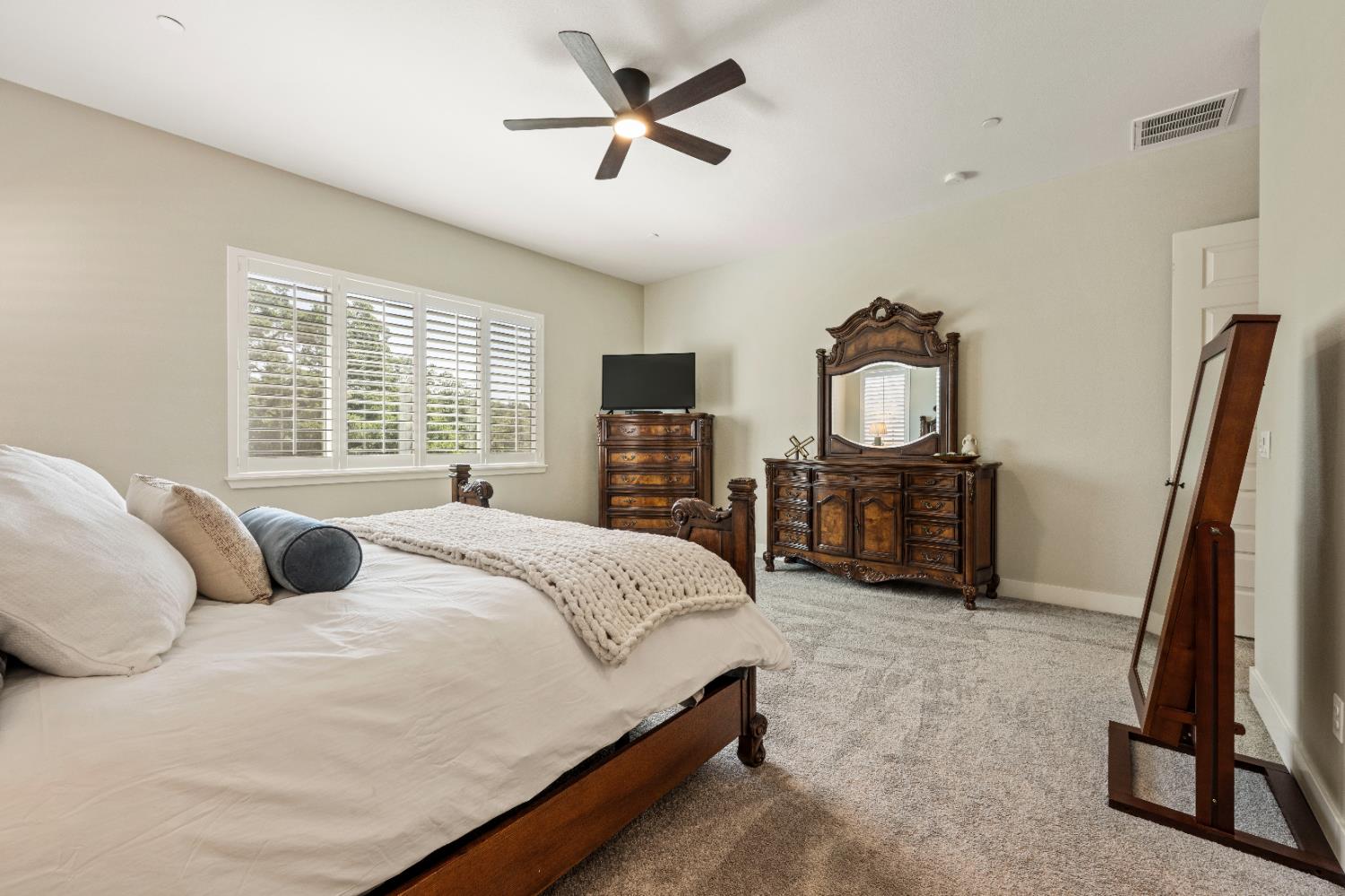927 Greeley Court