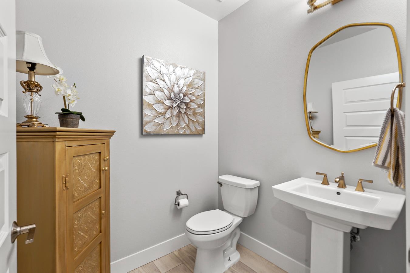 2913 Calypso Circle