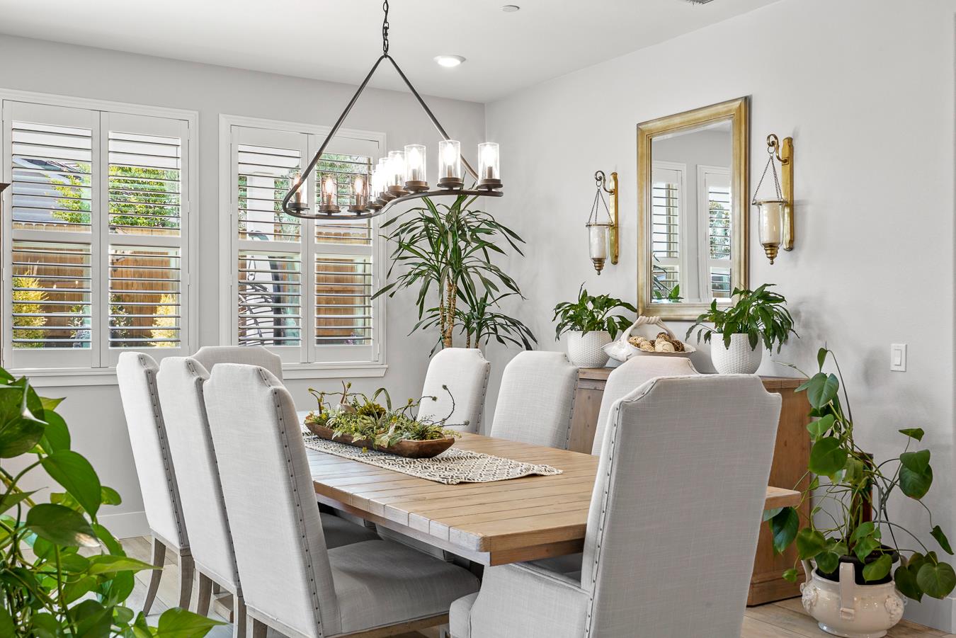 2913 Calypso Circle