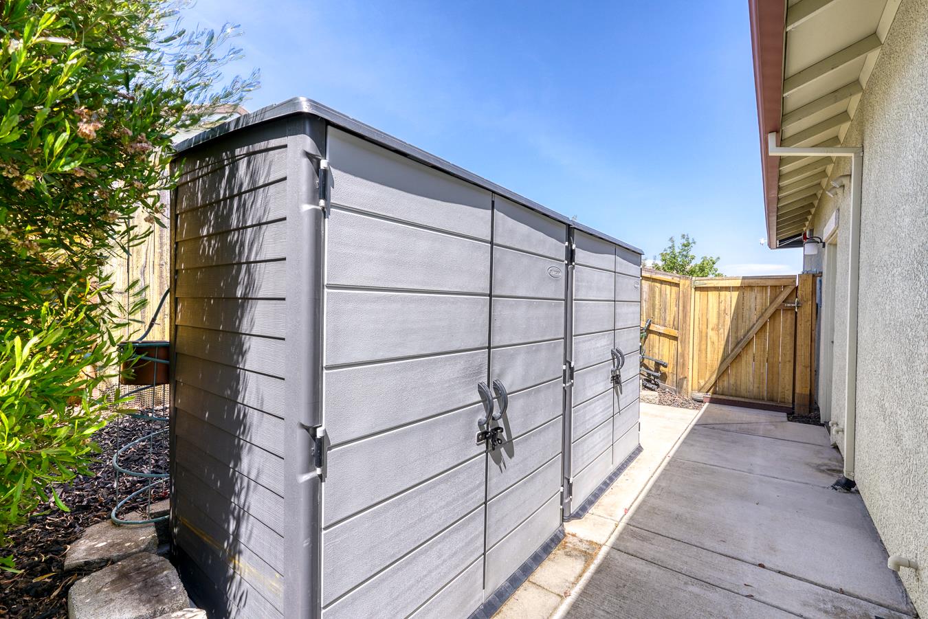 2913 Calypso Circle