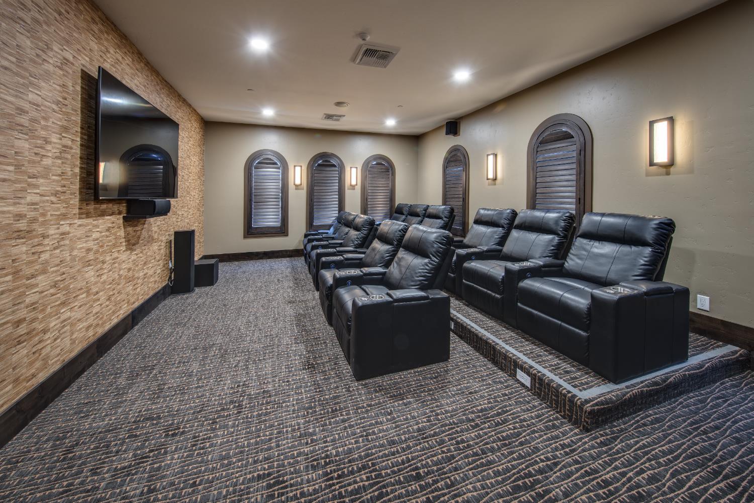 2913 Calypso Circle