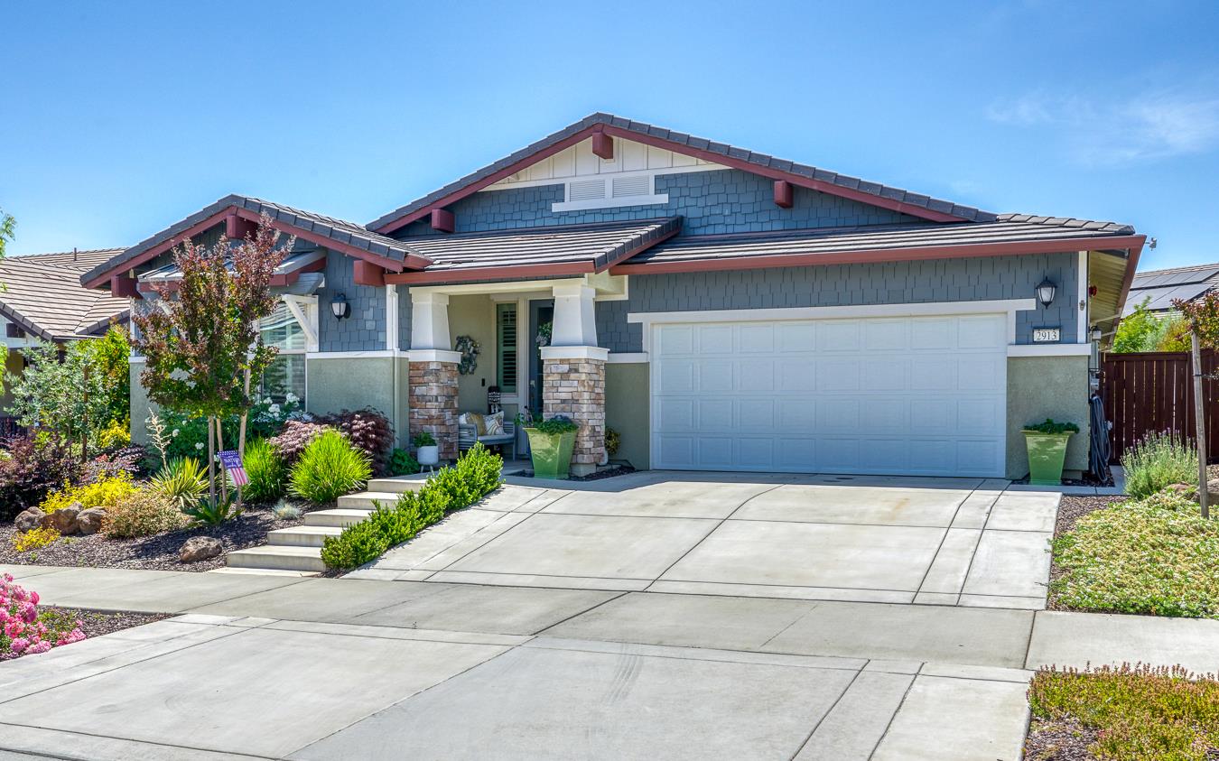 2913 Calypso Circle