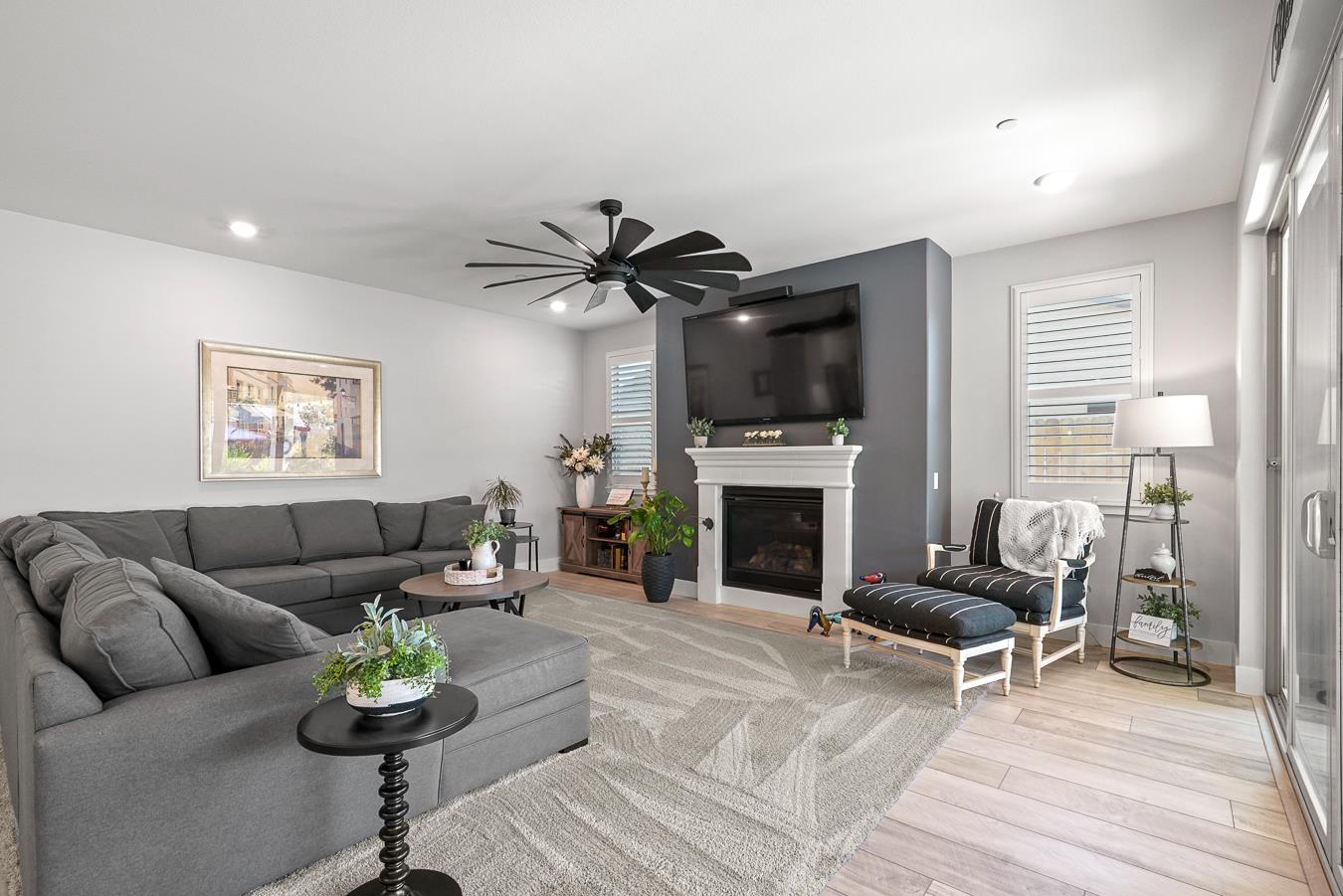 2913 Calypso Circle