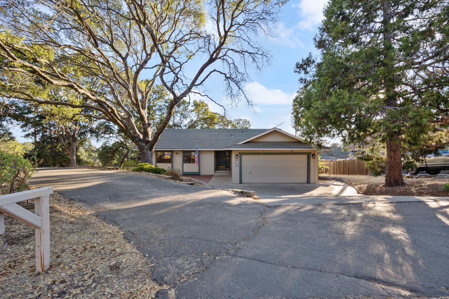 3980 Rustic Rd