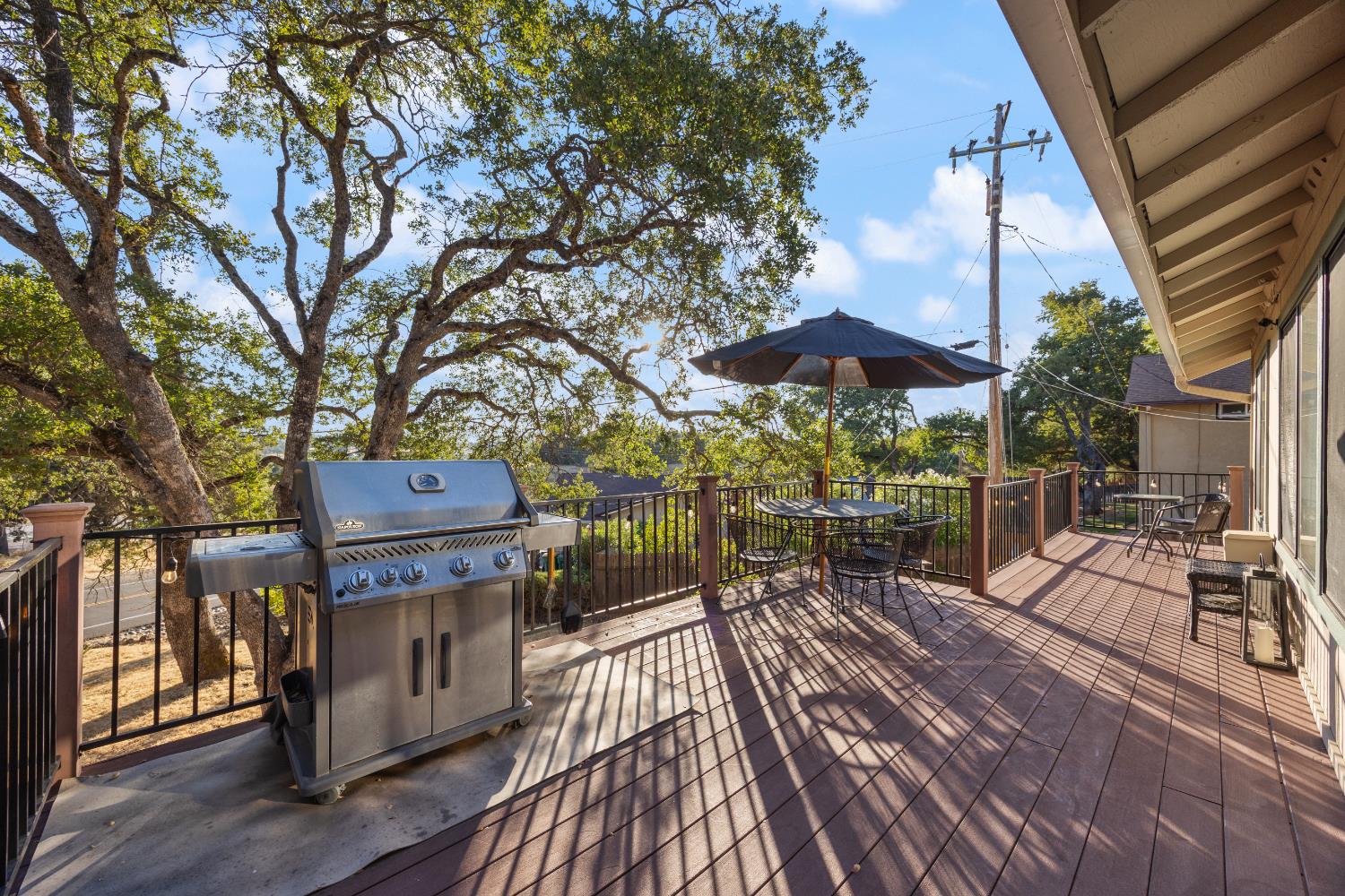 3980 Rustic Rd