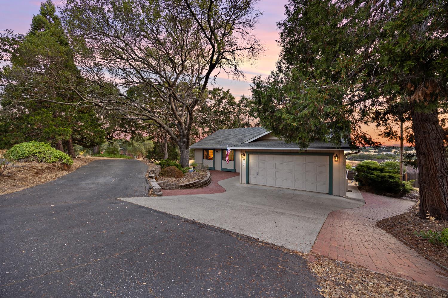 3980 Rustic Rd