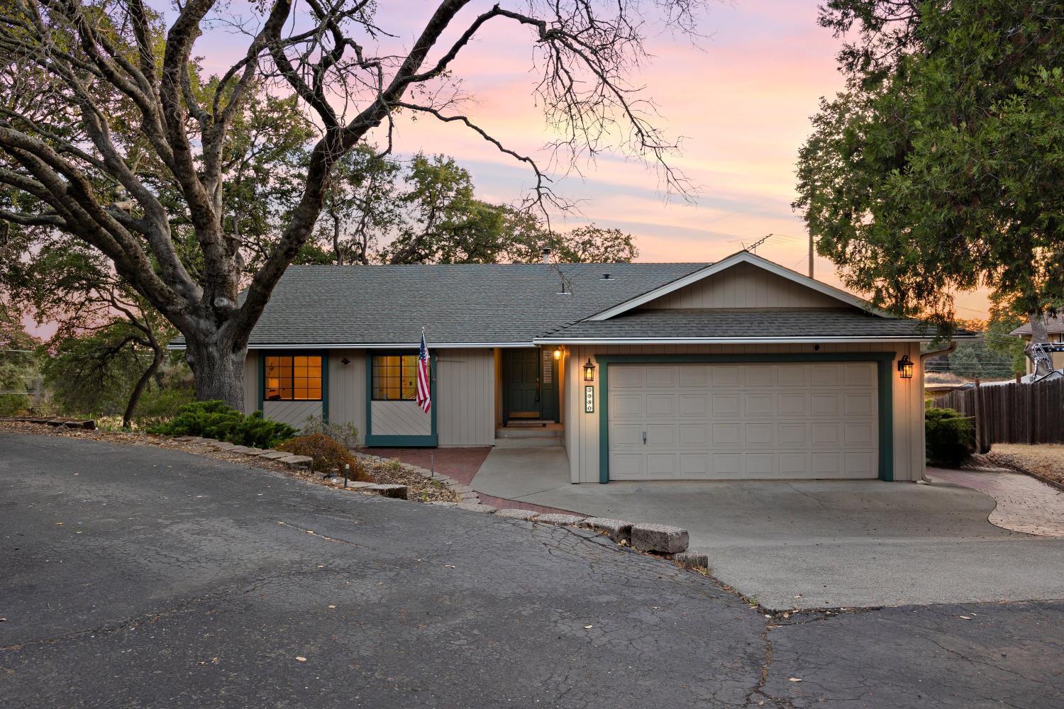 3980 Rustic Rd