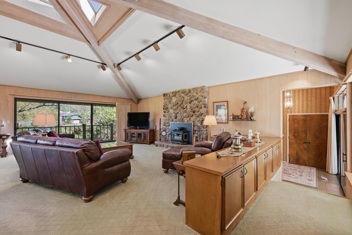 8860 Auburn Valley Road