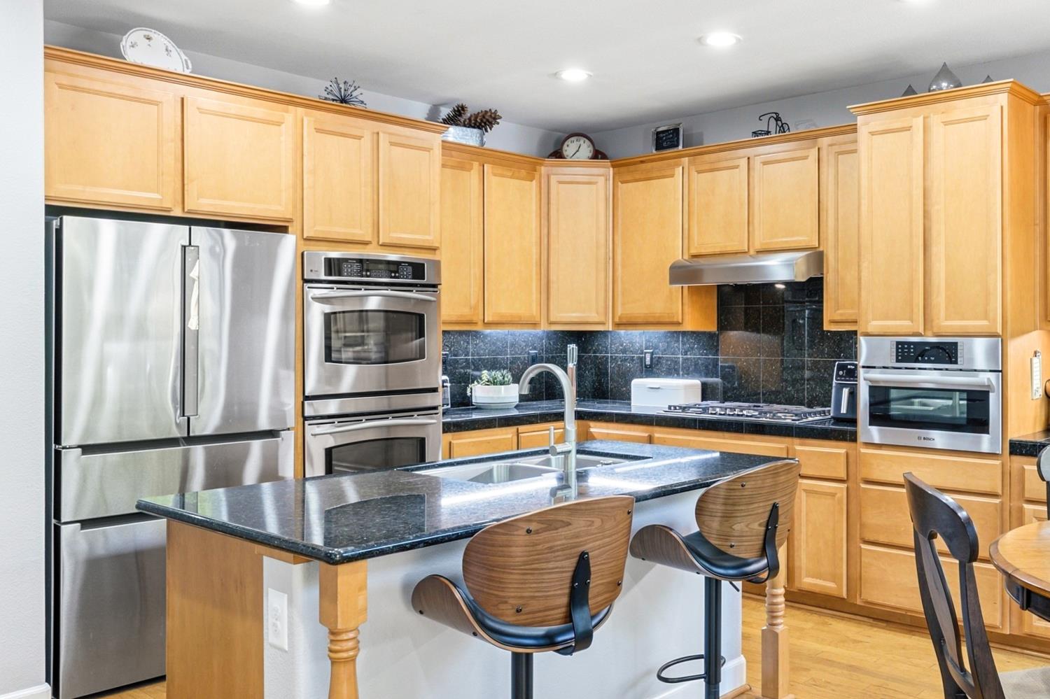 3086 Pescara Place