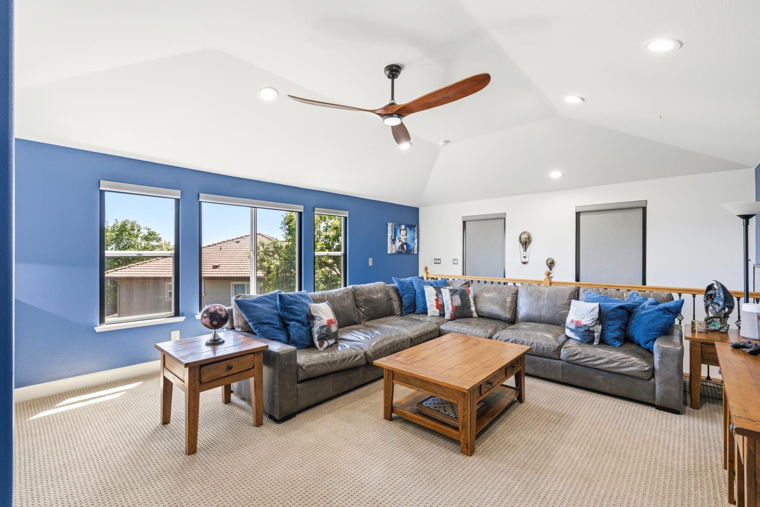 3086 Pescara Place