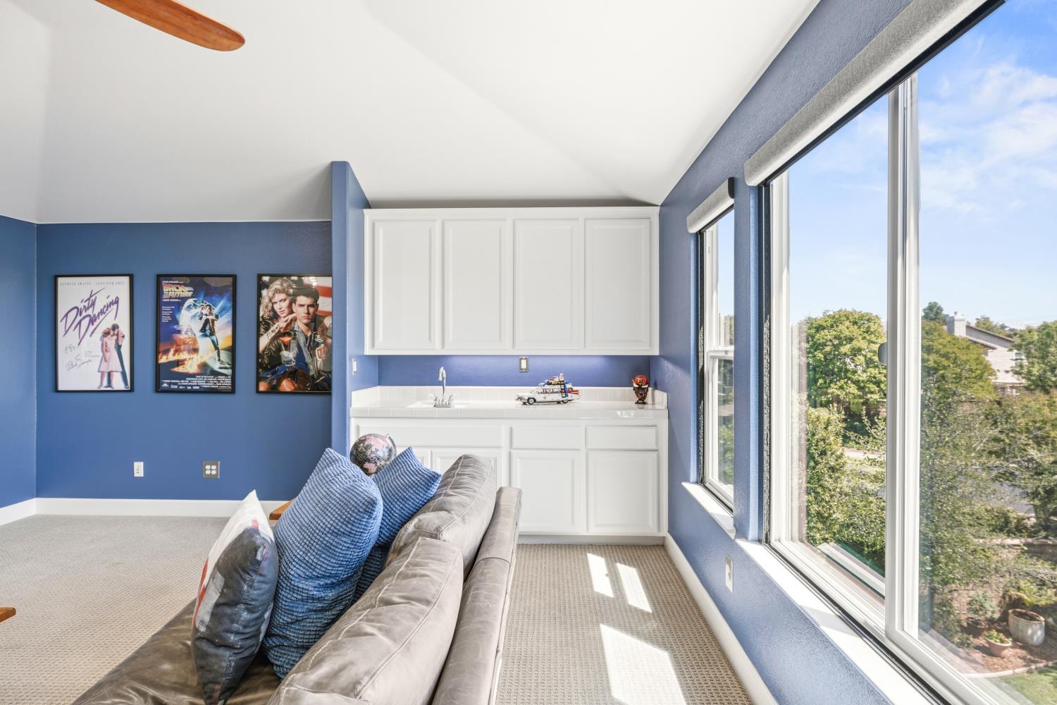 3086 Pescara Place