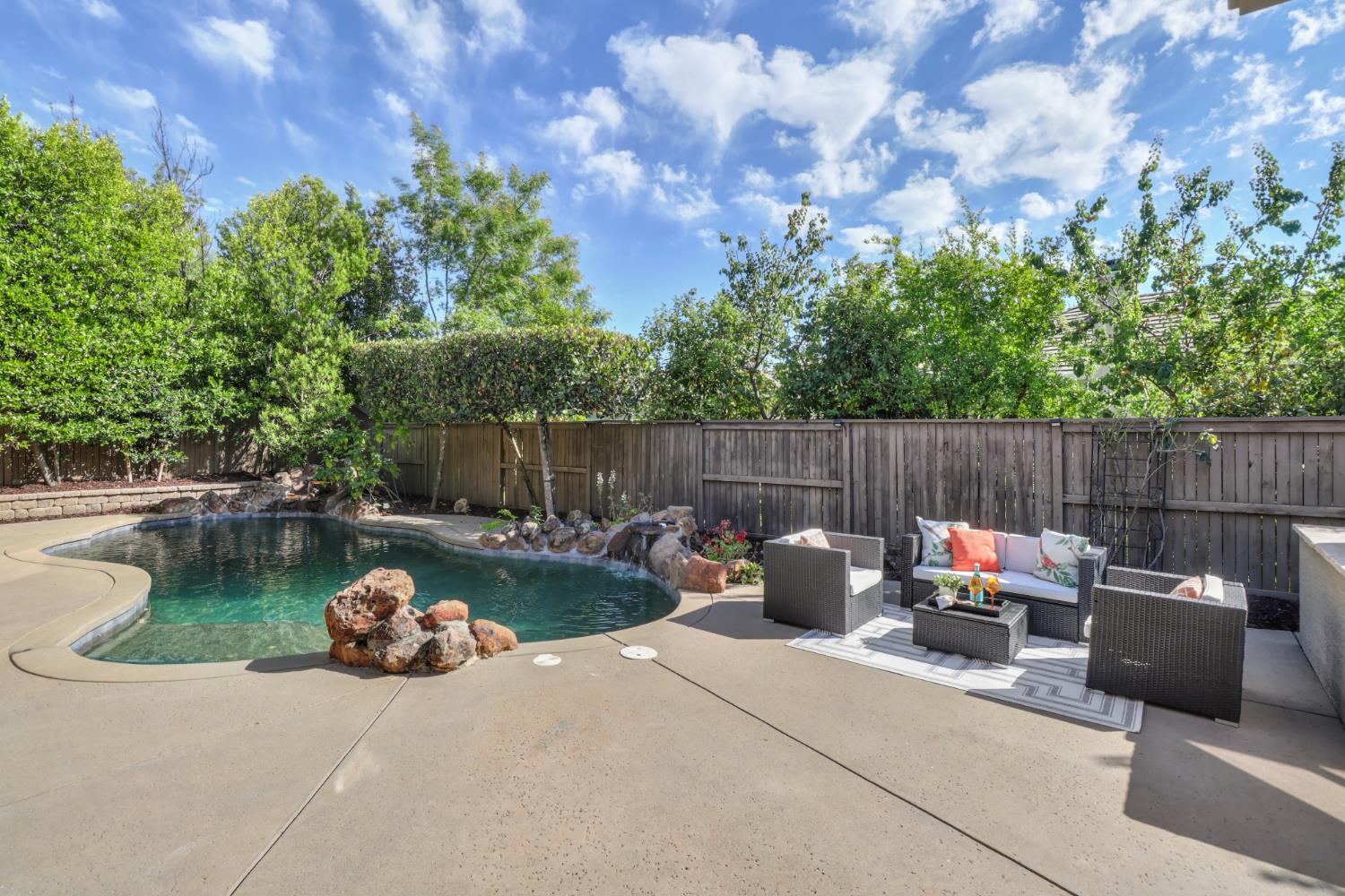 4333 Arenzano Way