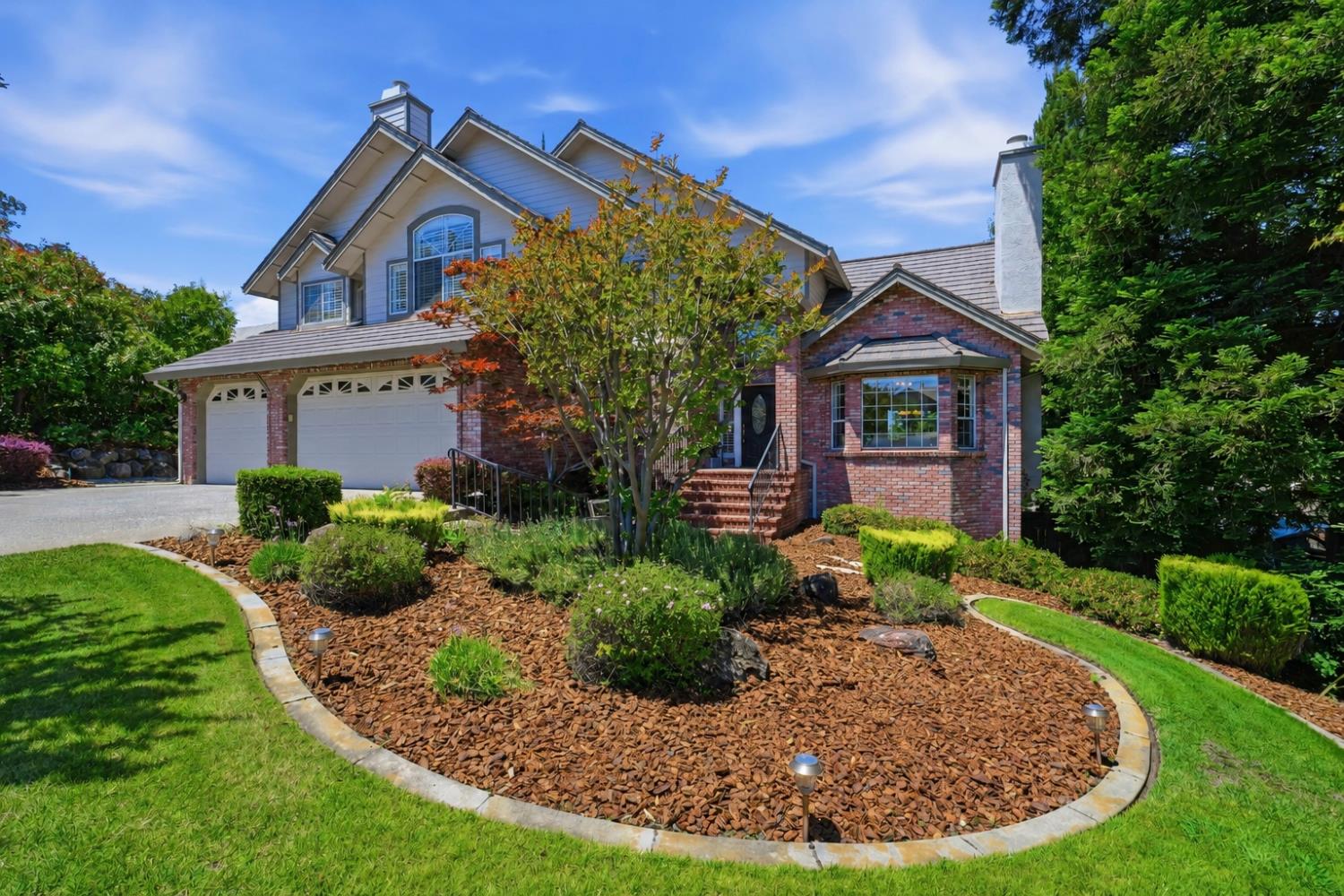 112 Woodsmoke Way
