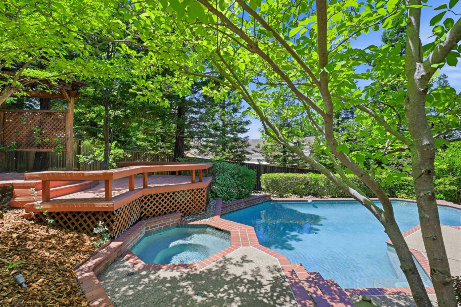 112 Woodsmoke Way