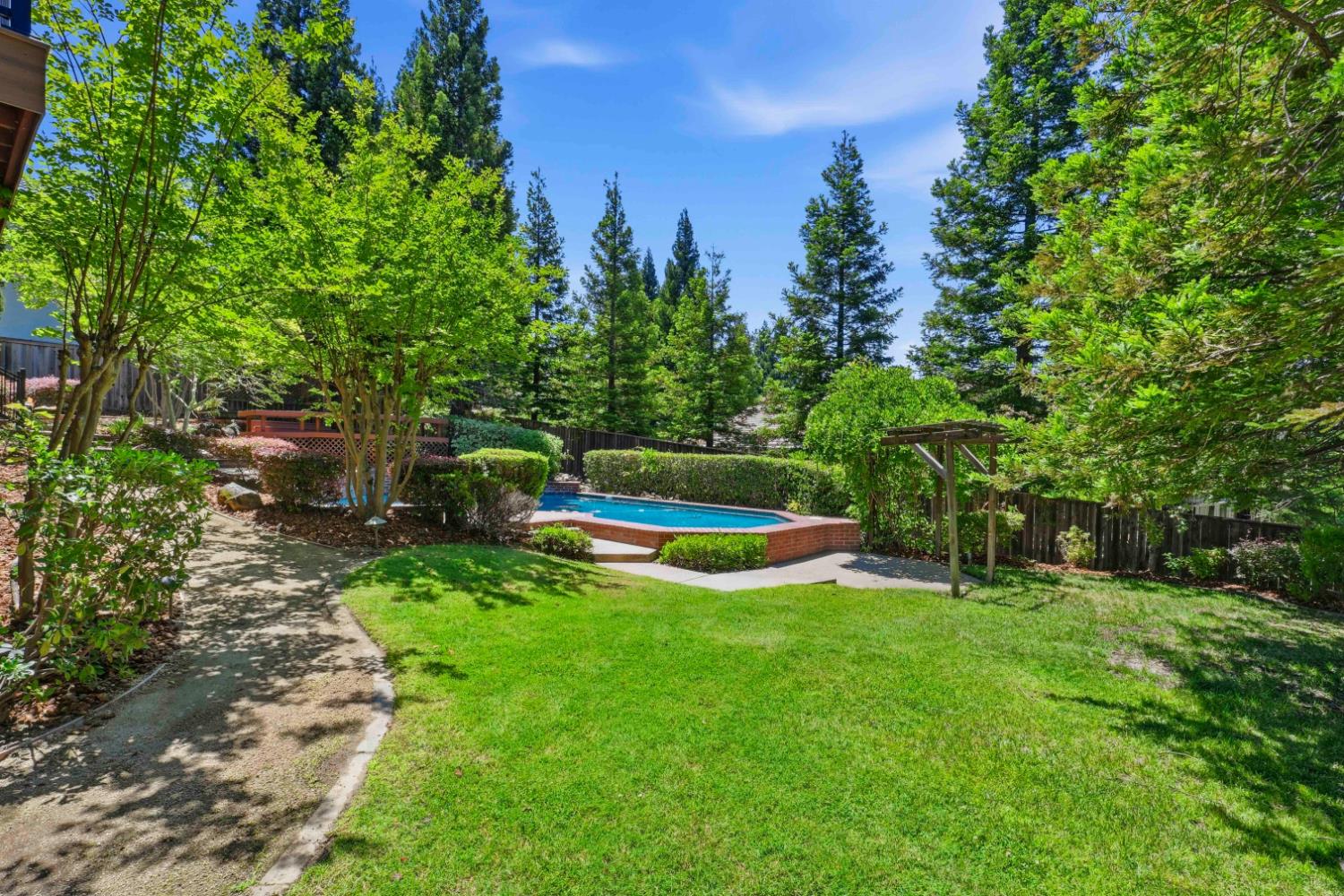 112 Woodsmoke Way