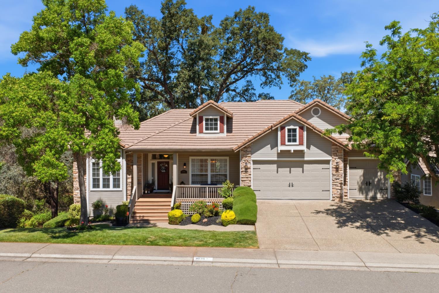3036 Brackenwood Place