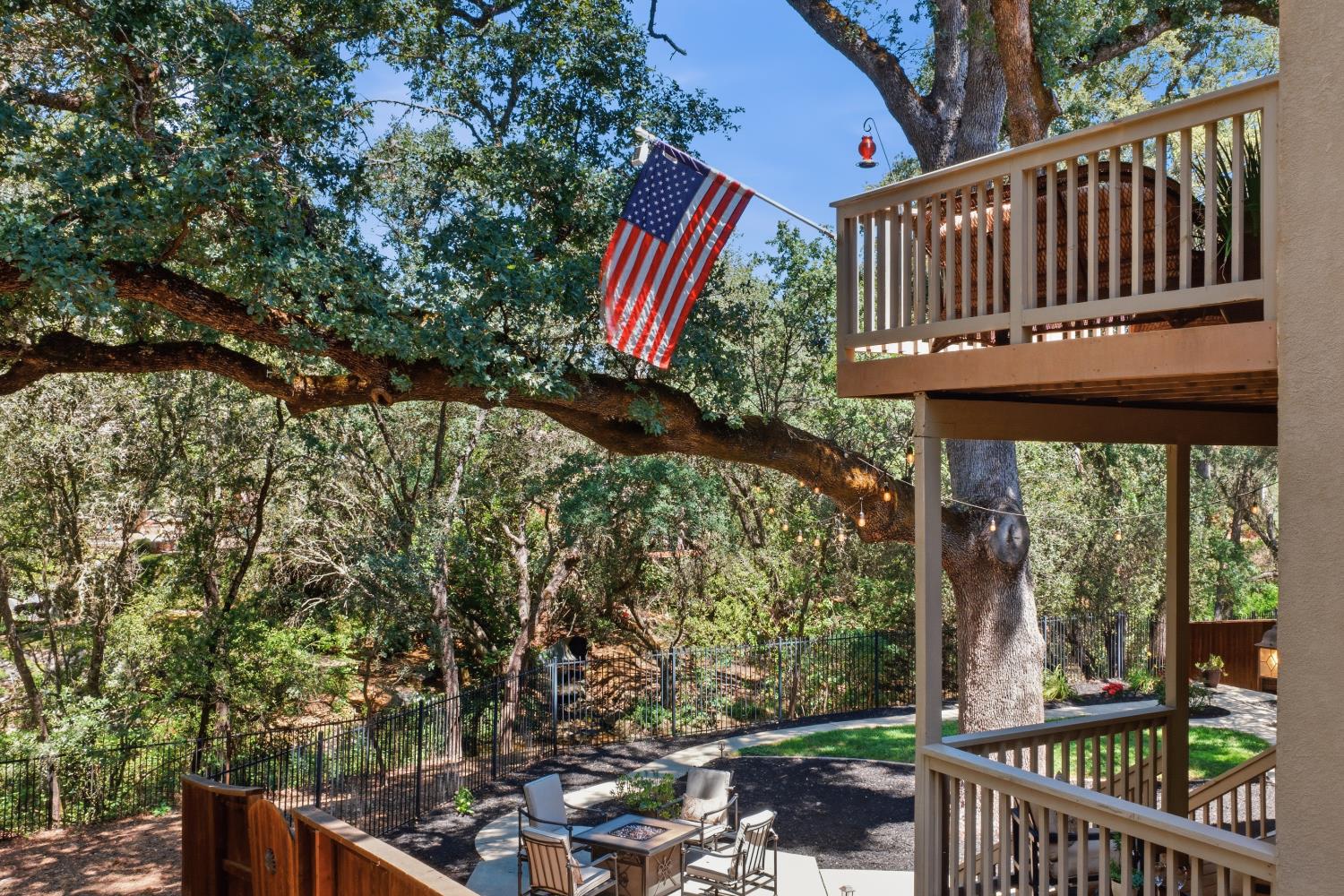3036 Brackenwood Place