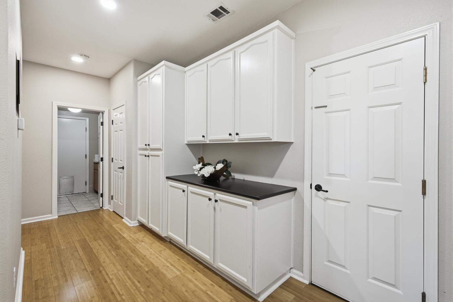 1504 Halifax Way