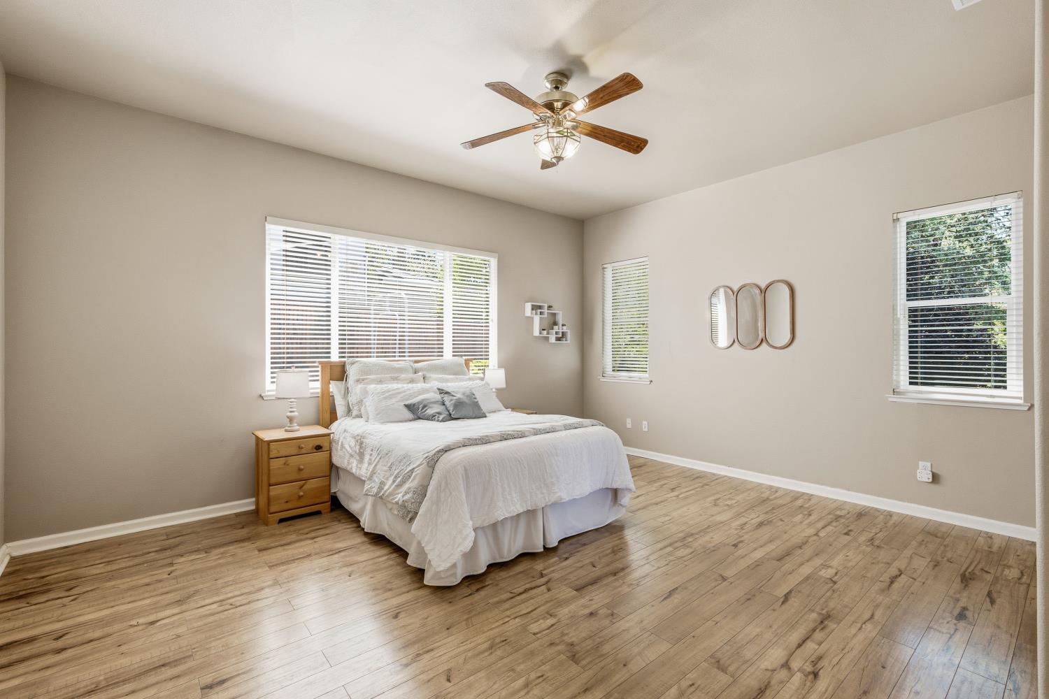 1504 Halifax Way