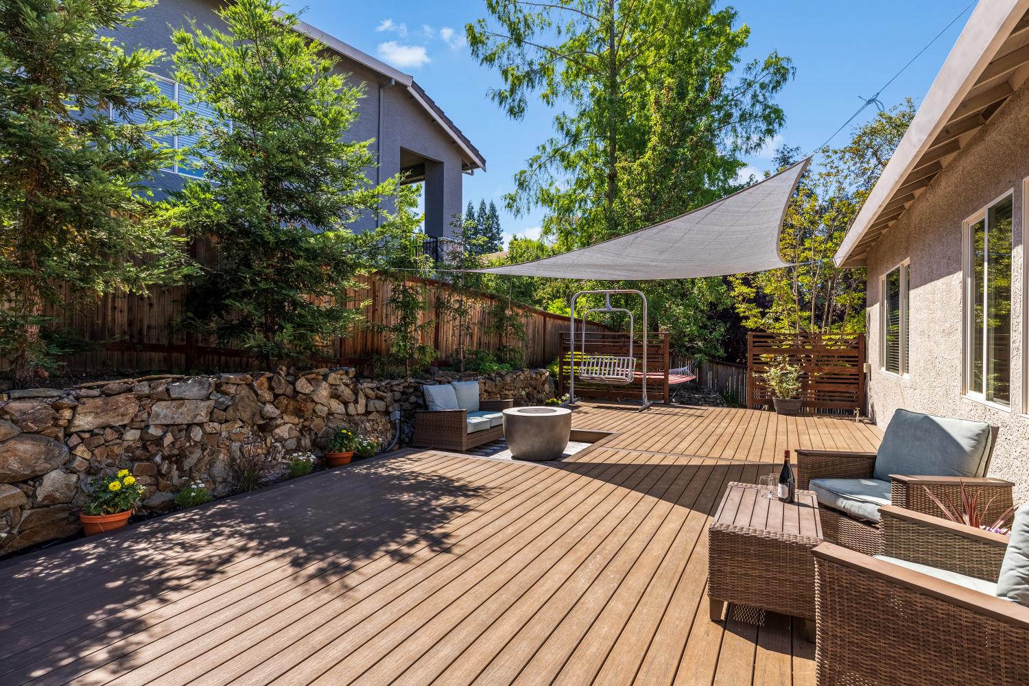 1504 Halifax Way