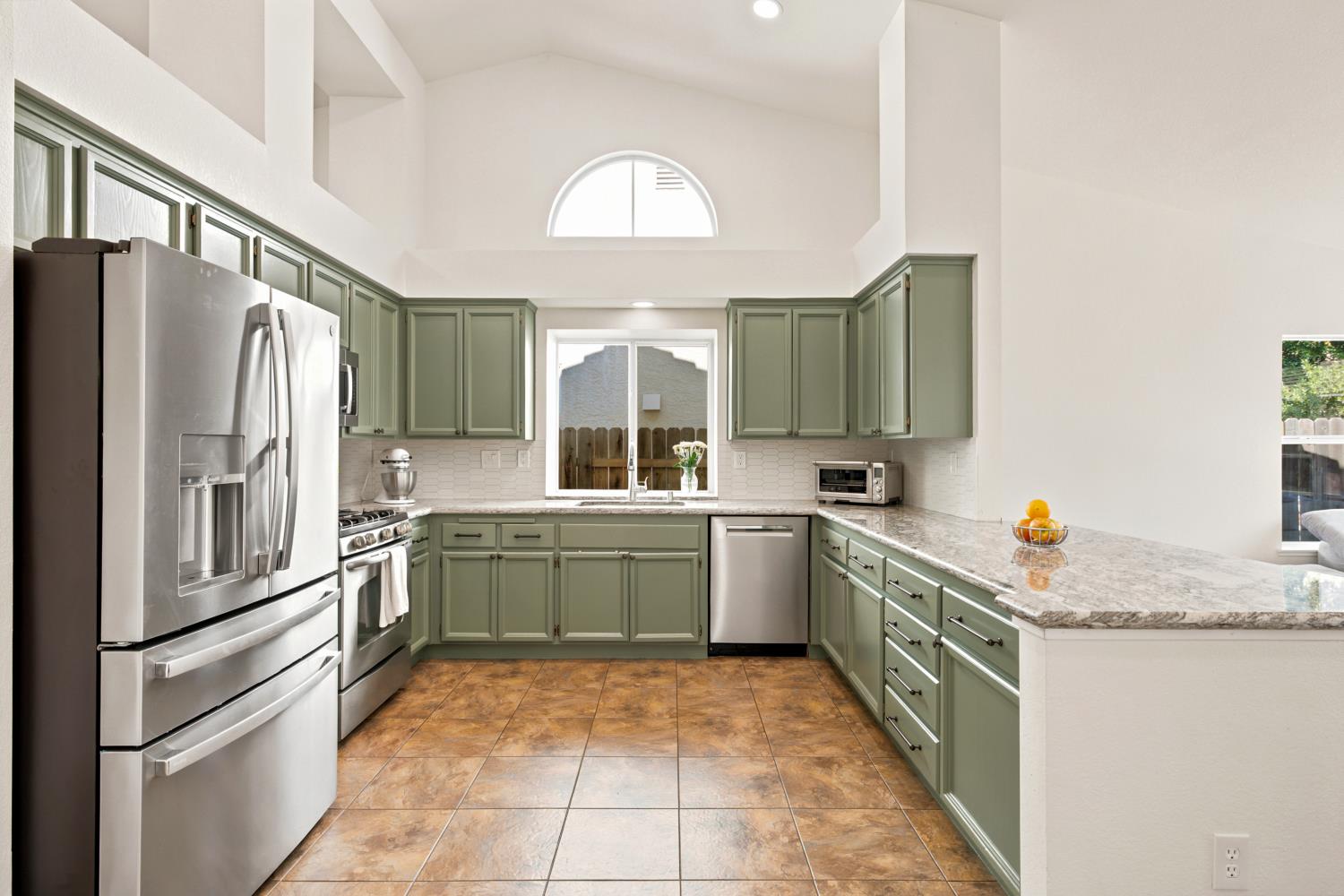 5112 Homeland Court