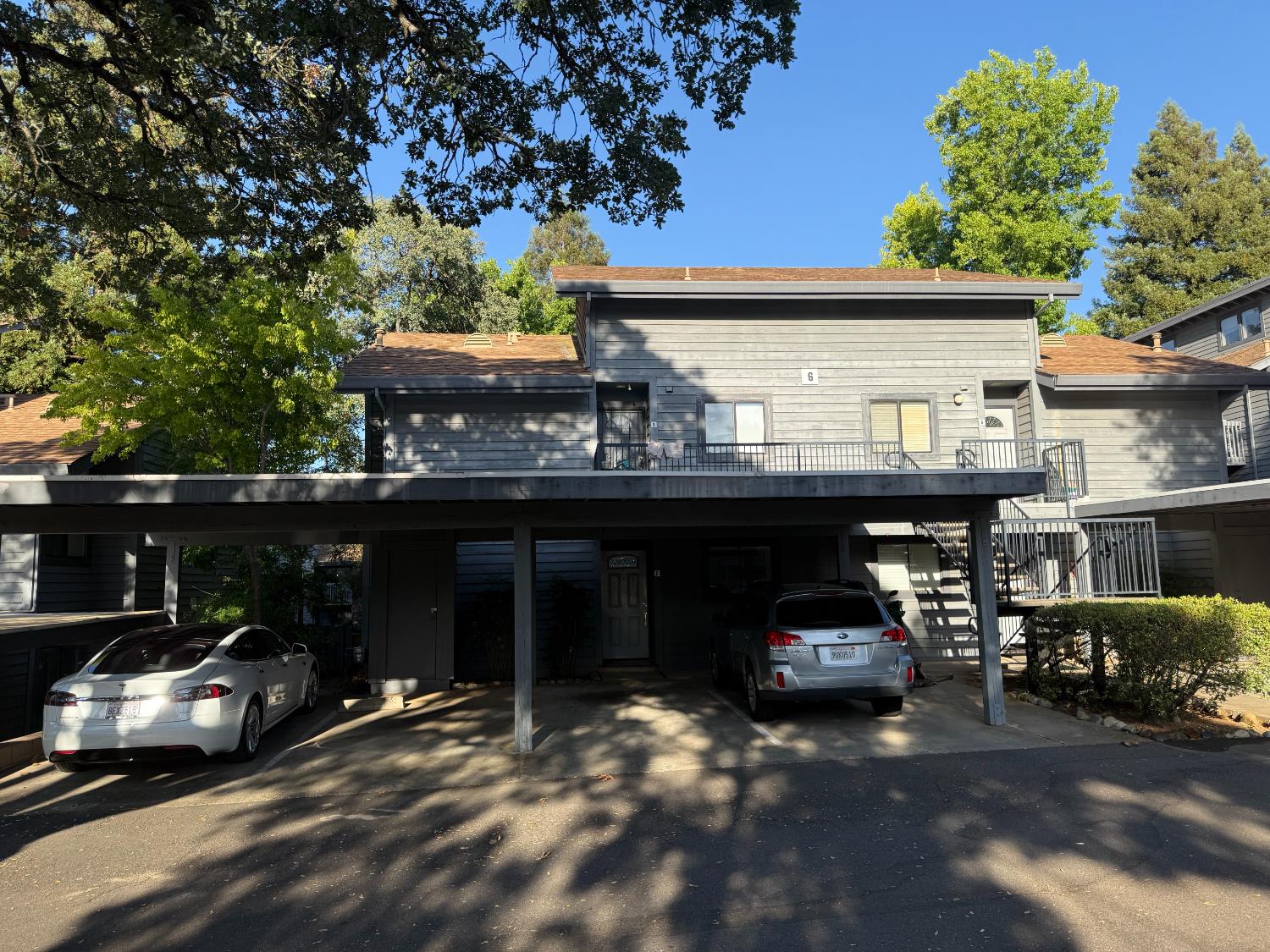 3180 Country Club Drive 6C