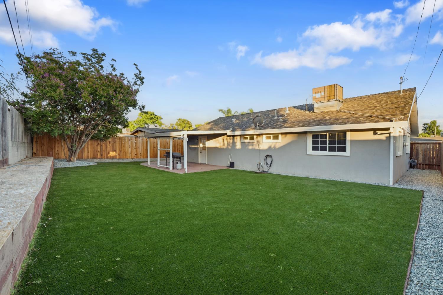 6577 Thomas Drive