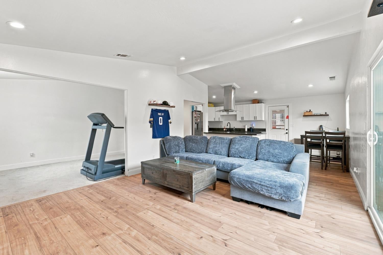 6577 Thomas Drive