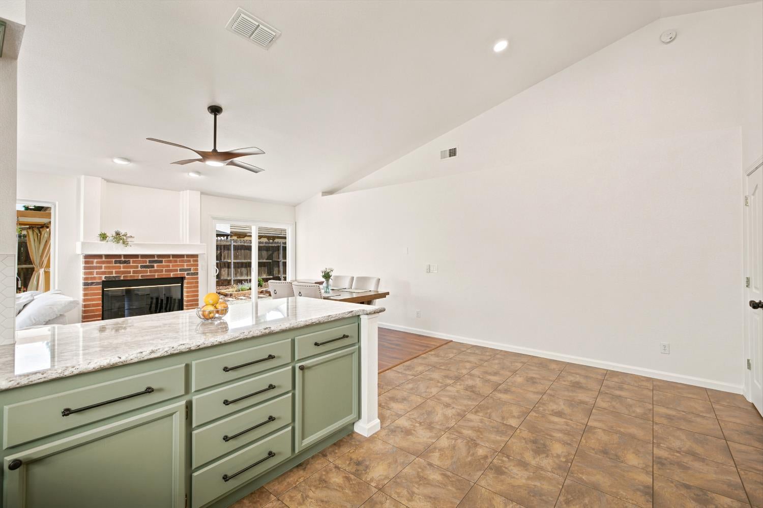 5112 Homeland Court