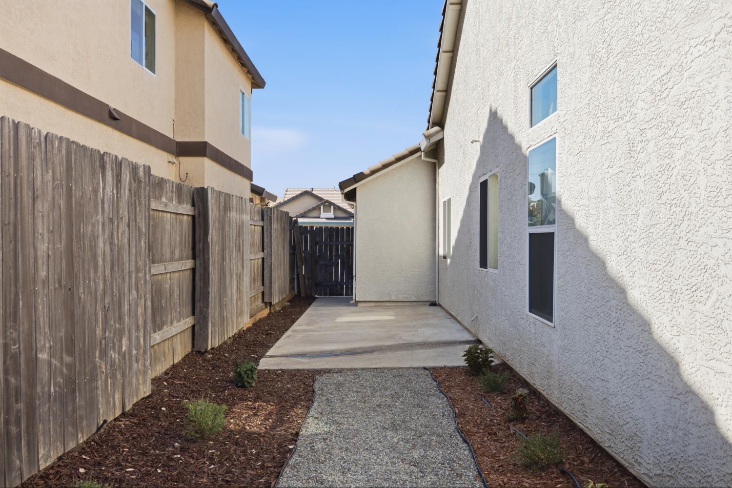 5112 Homeland Court