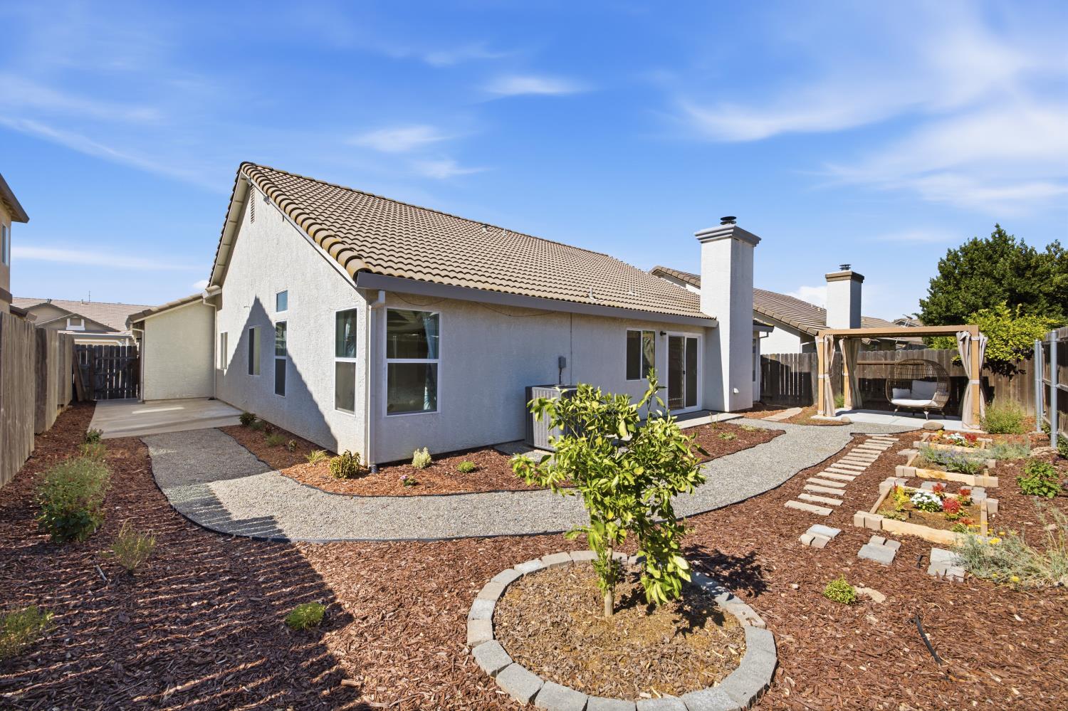 5112 Homeland Court