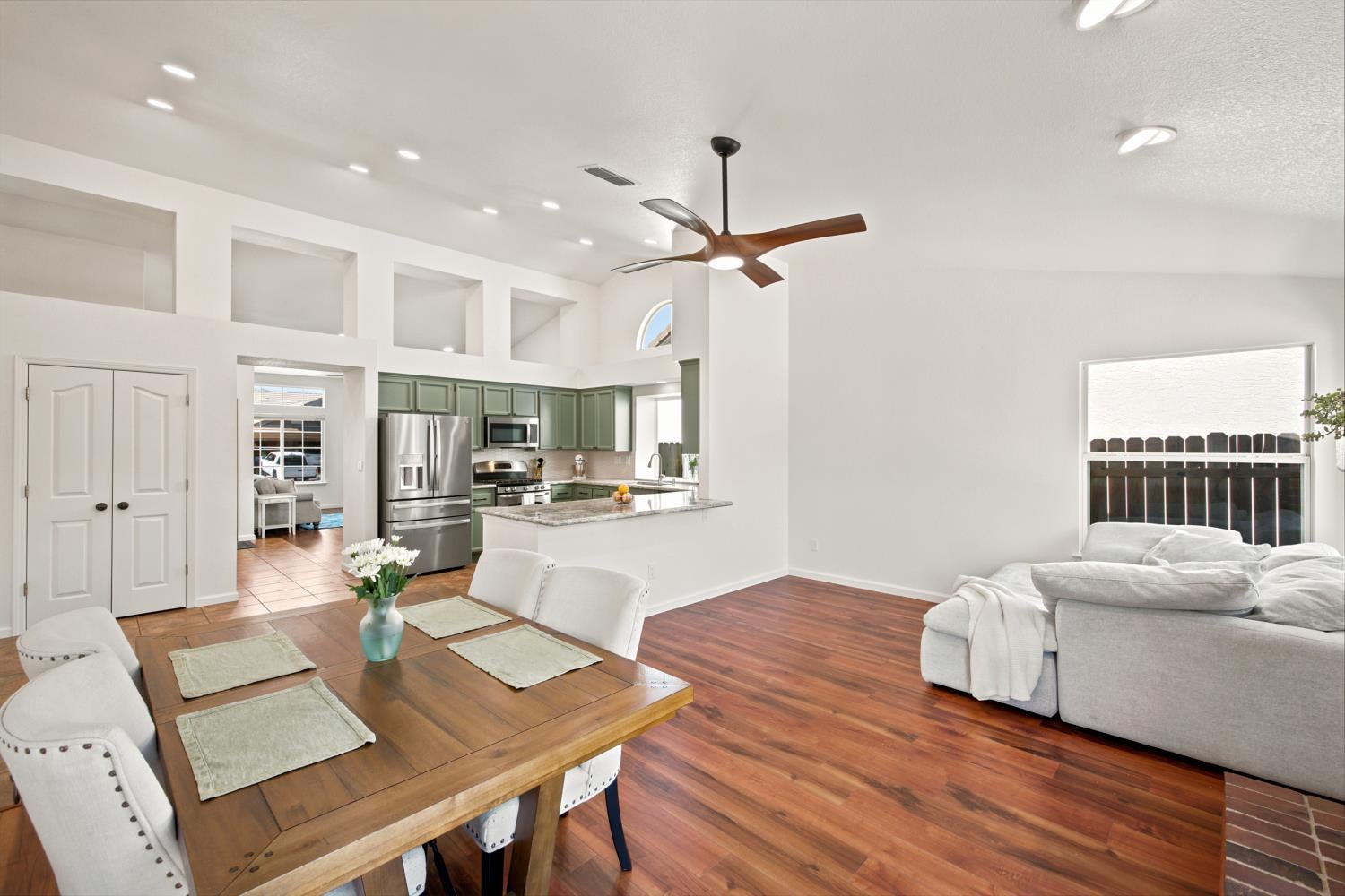 5112 Homeland Court
