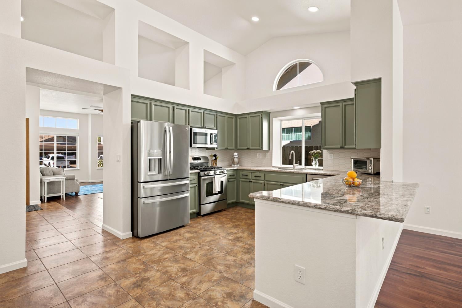 5112 Homeland Court