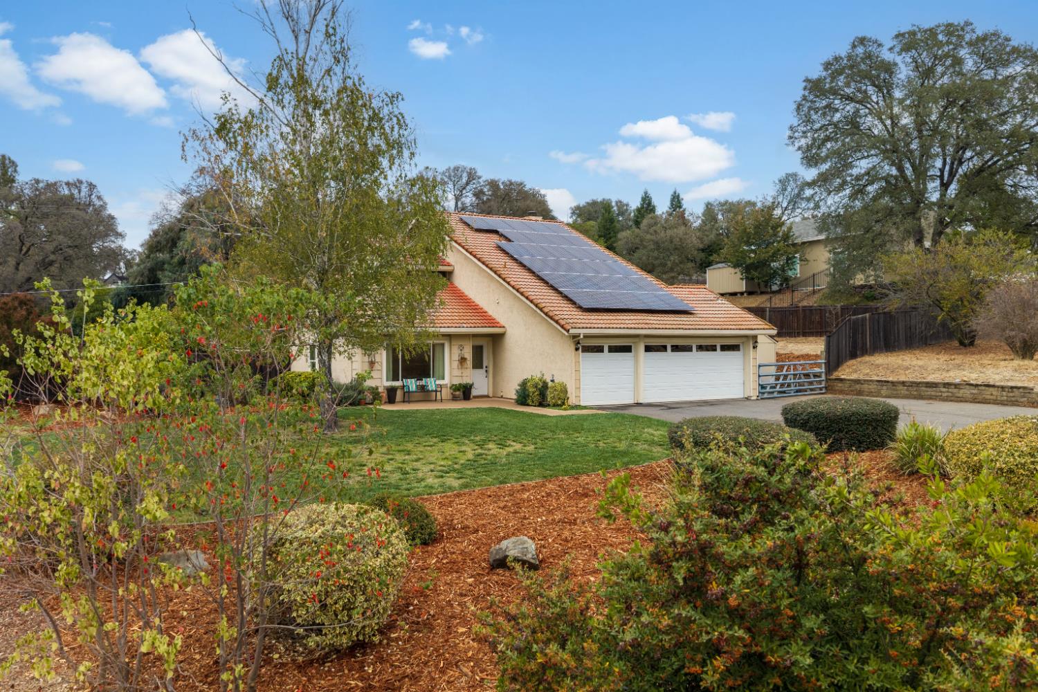 2221 Peggy Lane