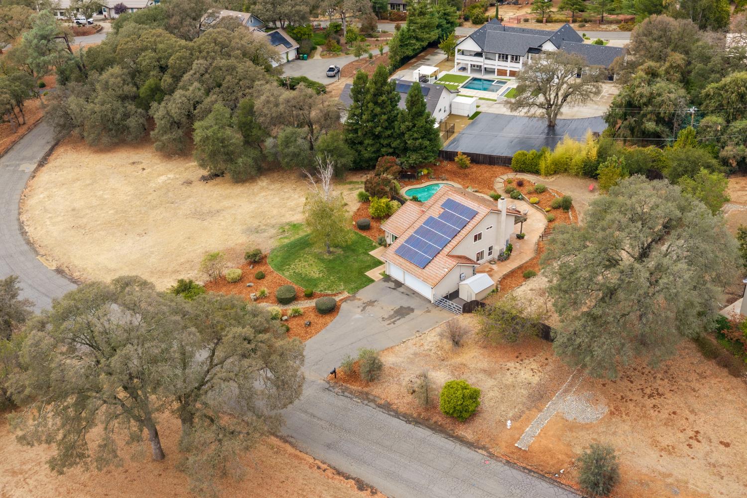 2221 Peggy Lane