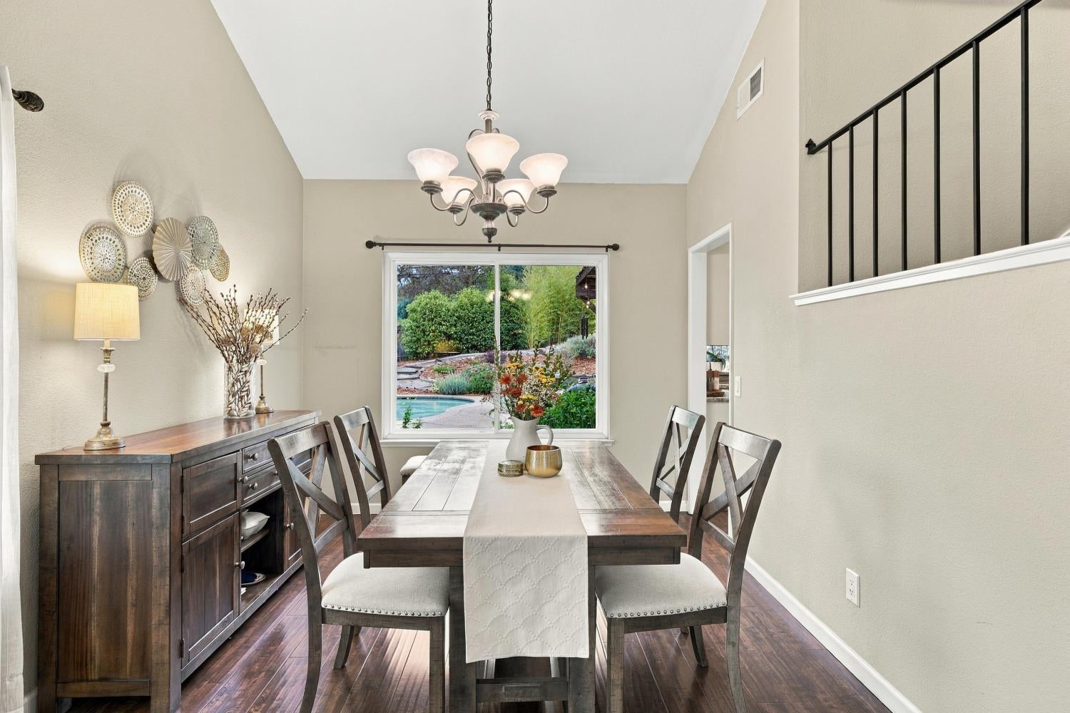 2221 Peggy Lane