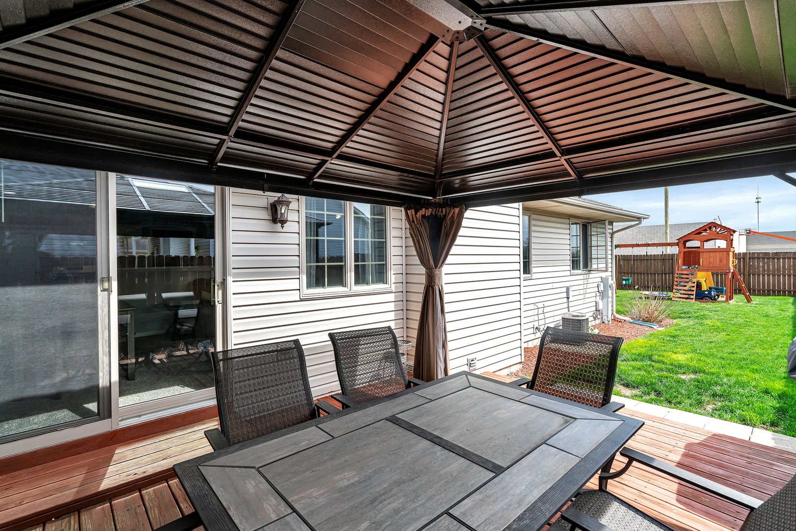 2685 E Border Street