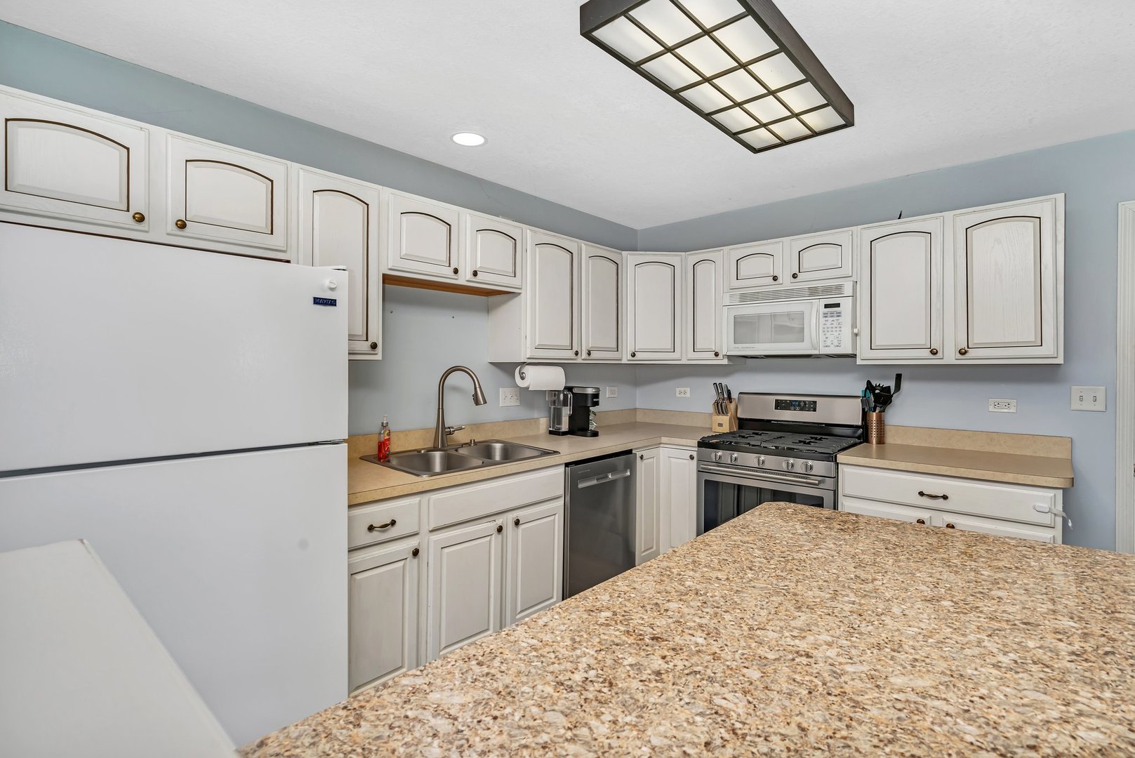 2685 E Border Street