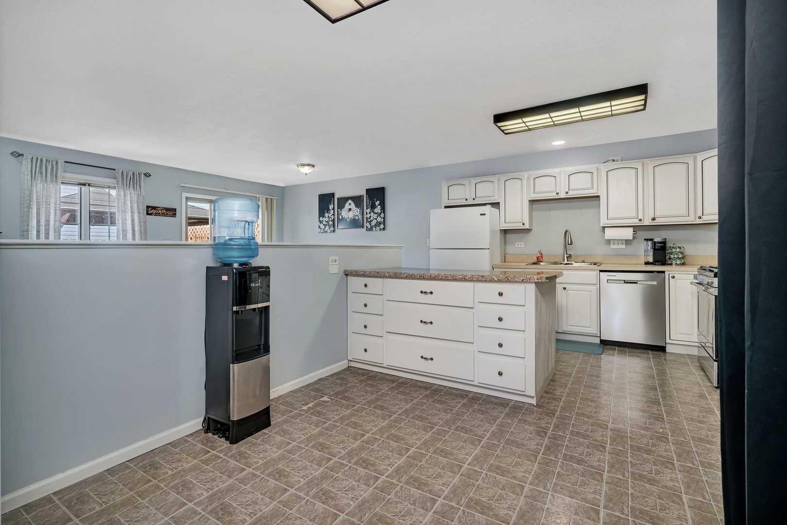 2685 E Border Street