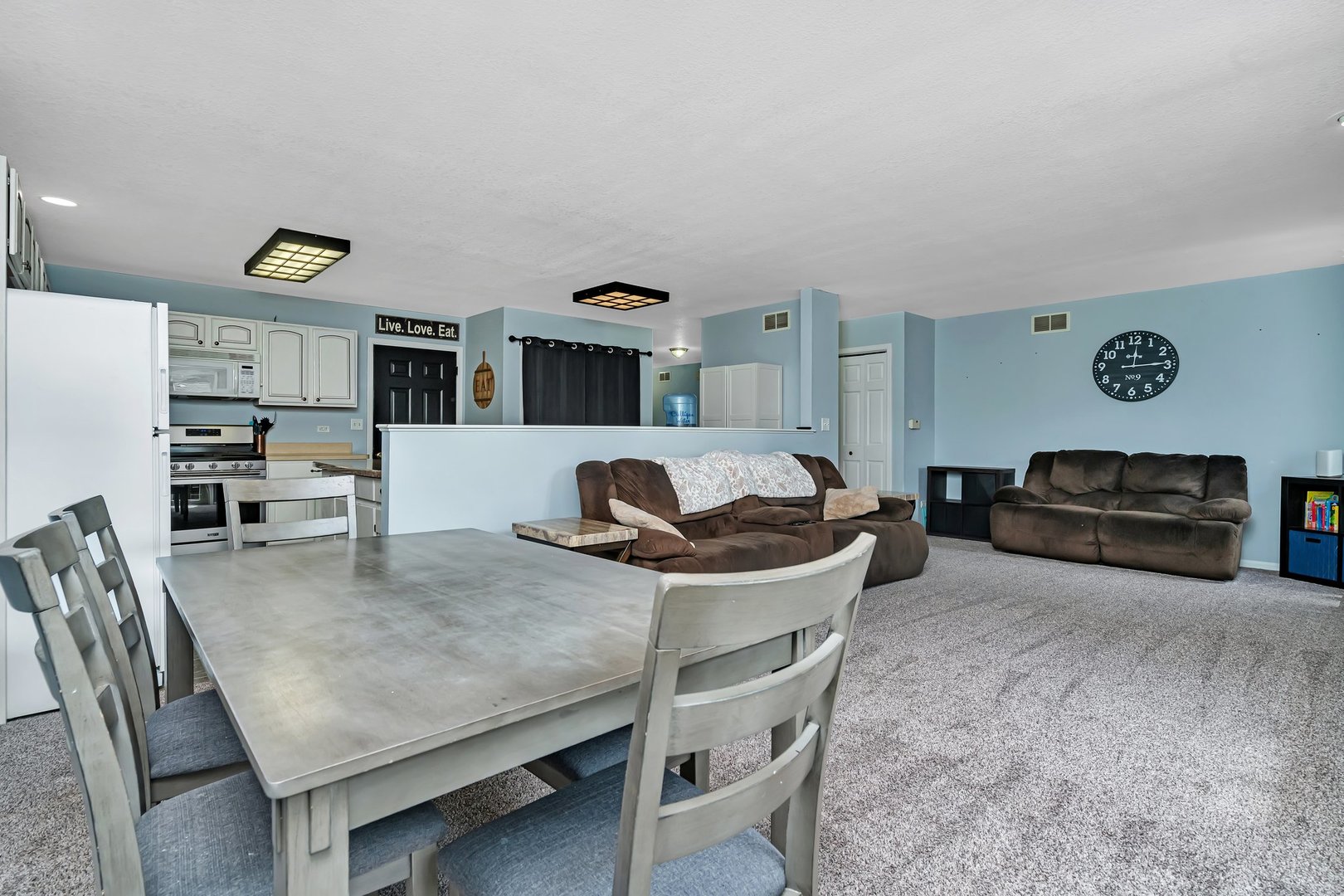 2685 E Border Street