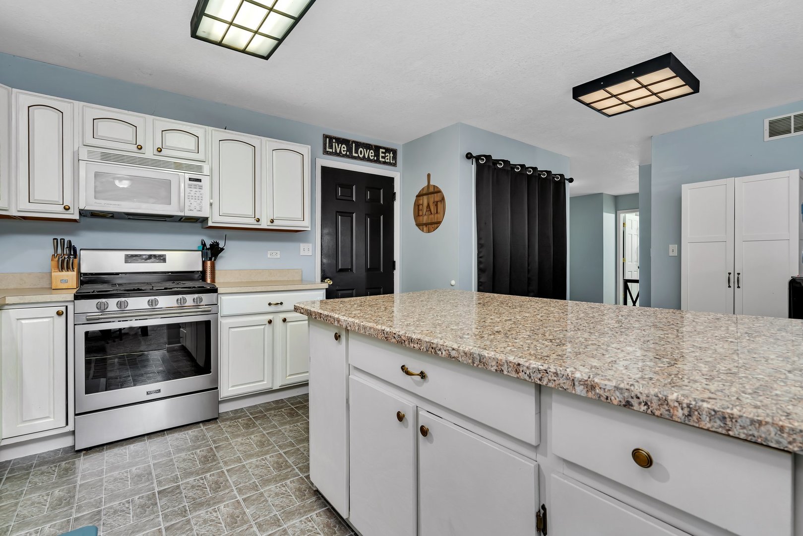 2685 E Border Street