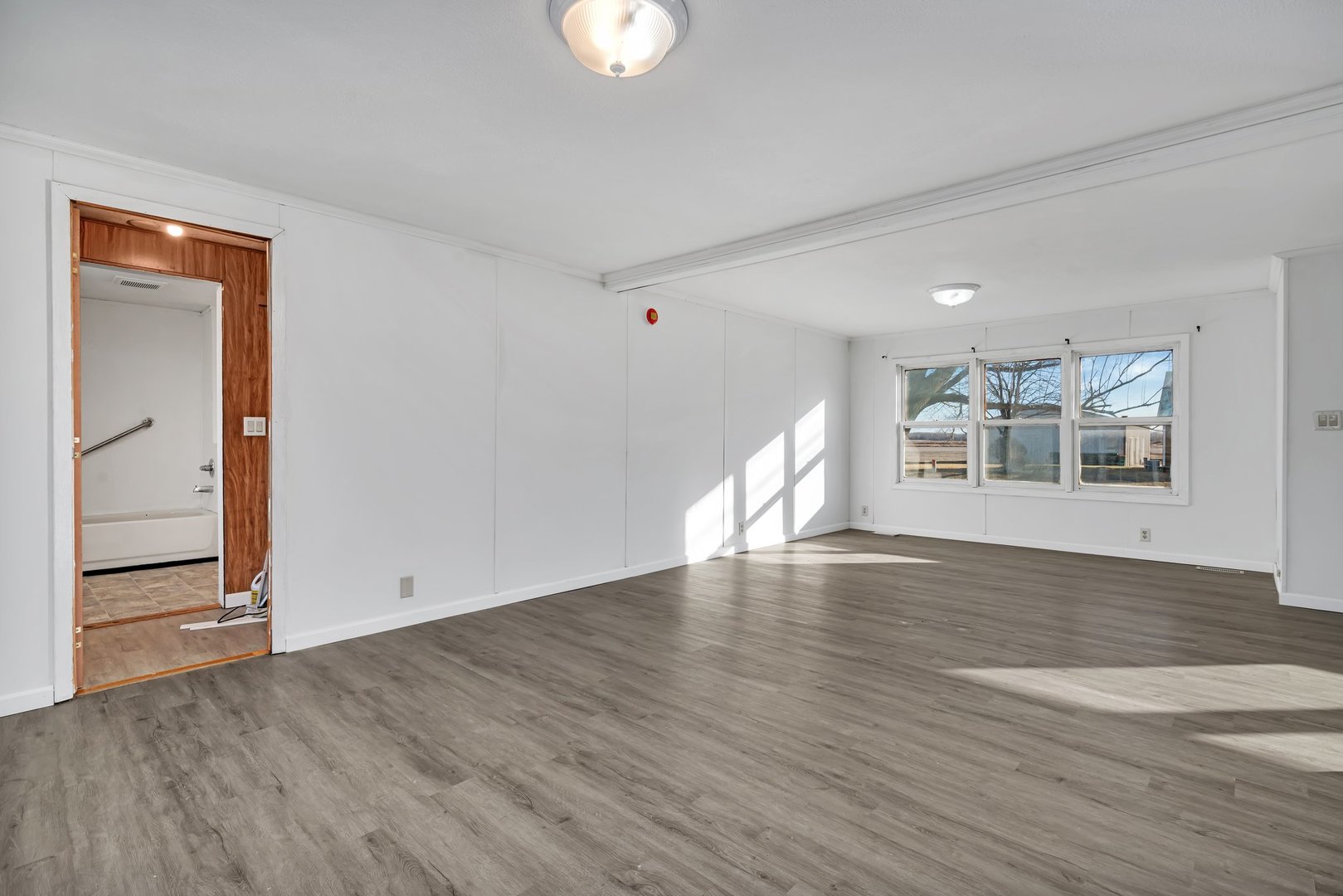 1130 N Division Street