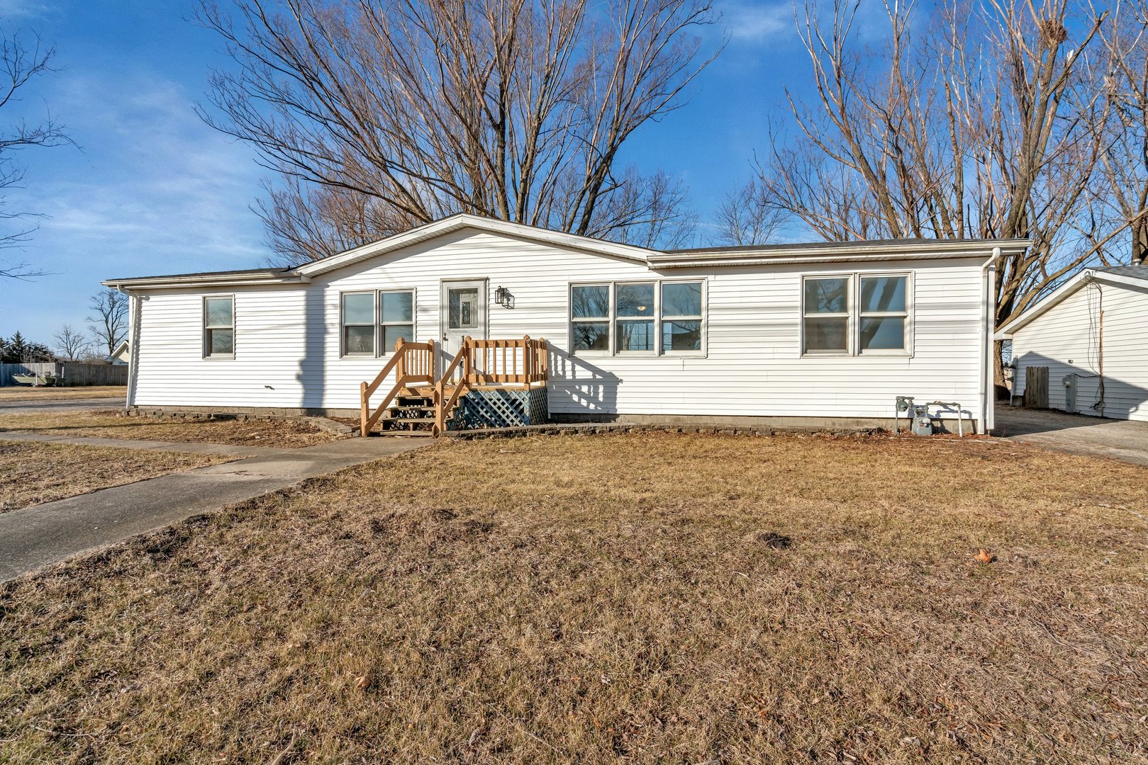 1130 N Division Street